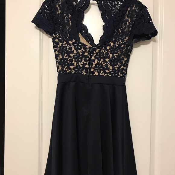 Formal Dress - Picture 2 of 3